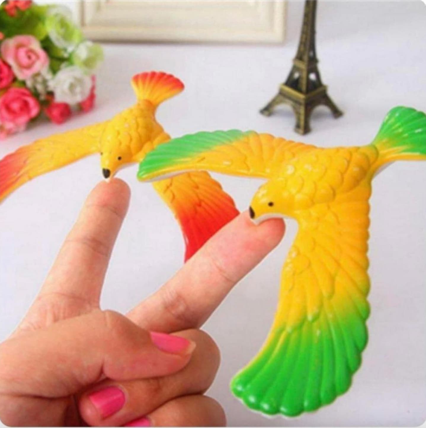 Stress Relief Magic Balancing Bird Finger Pyramid Base Children Party Toys